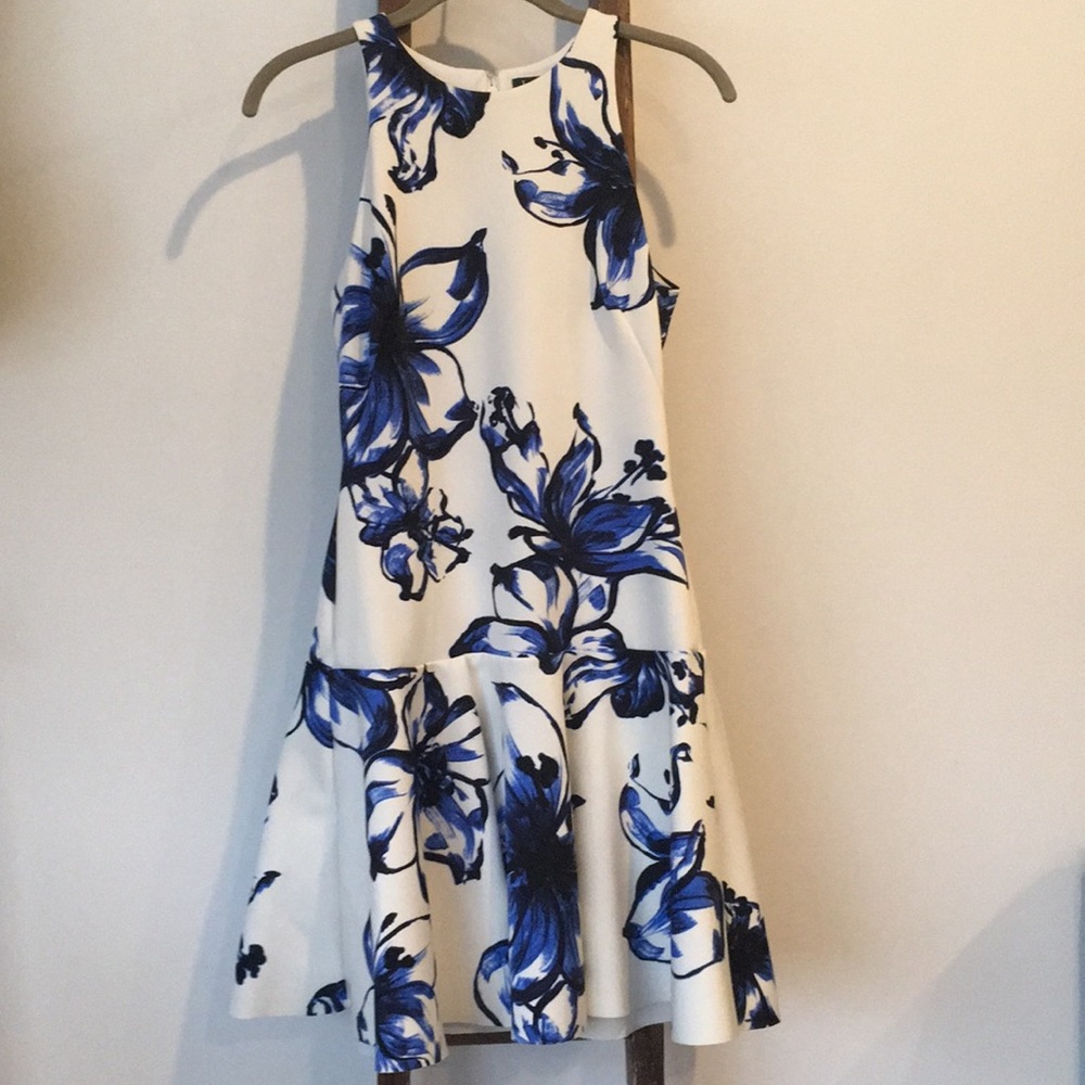 Lauren Ralph Lauren SZ 4 neoprene floral dress - Picture 1 of 7